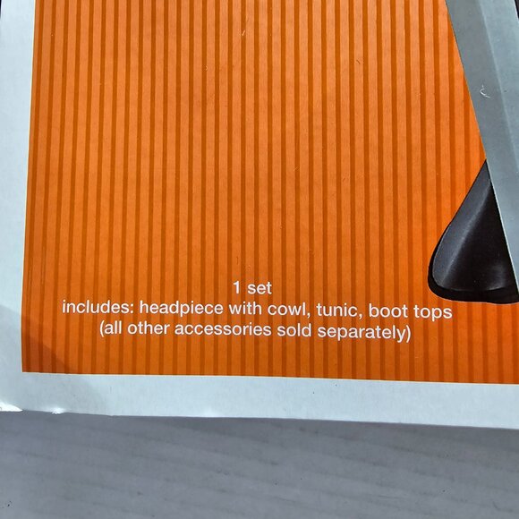 New Child Boy Costume Warrior King Knight Black Armor Silver Tunic Boot tops M - Picture 3 of 7